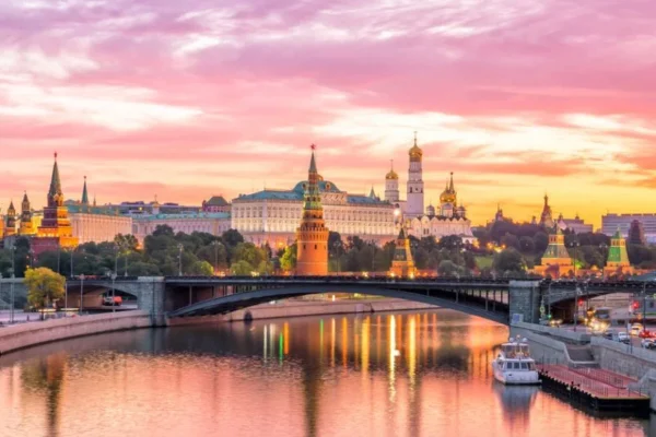 Grand Explore Moscow & St. Petersburg